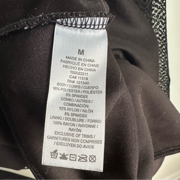 Lightweight Mesh Cut-Out Top from Dynamite in size M. - Picture 8 of 8